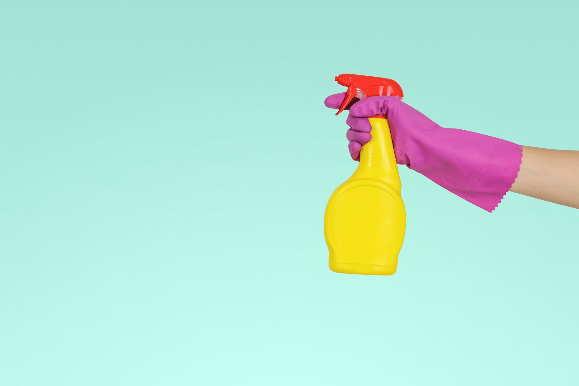 Concentrated floor cleaner