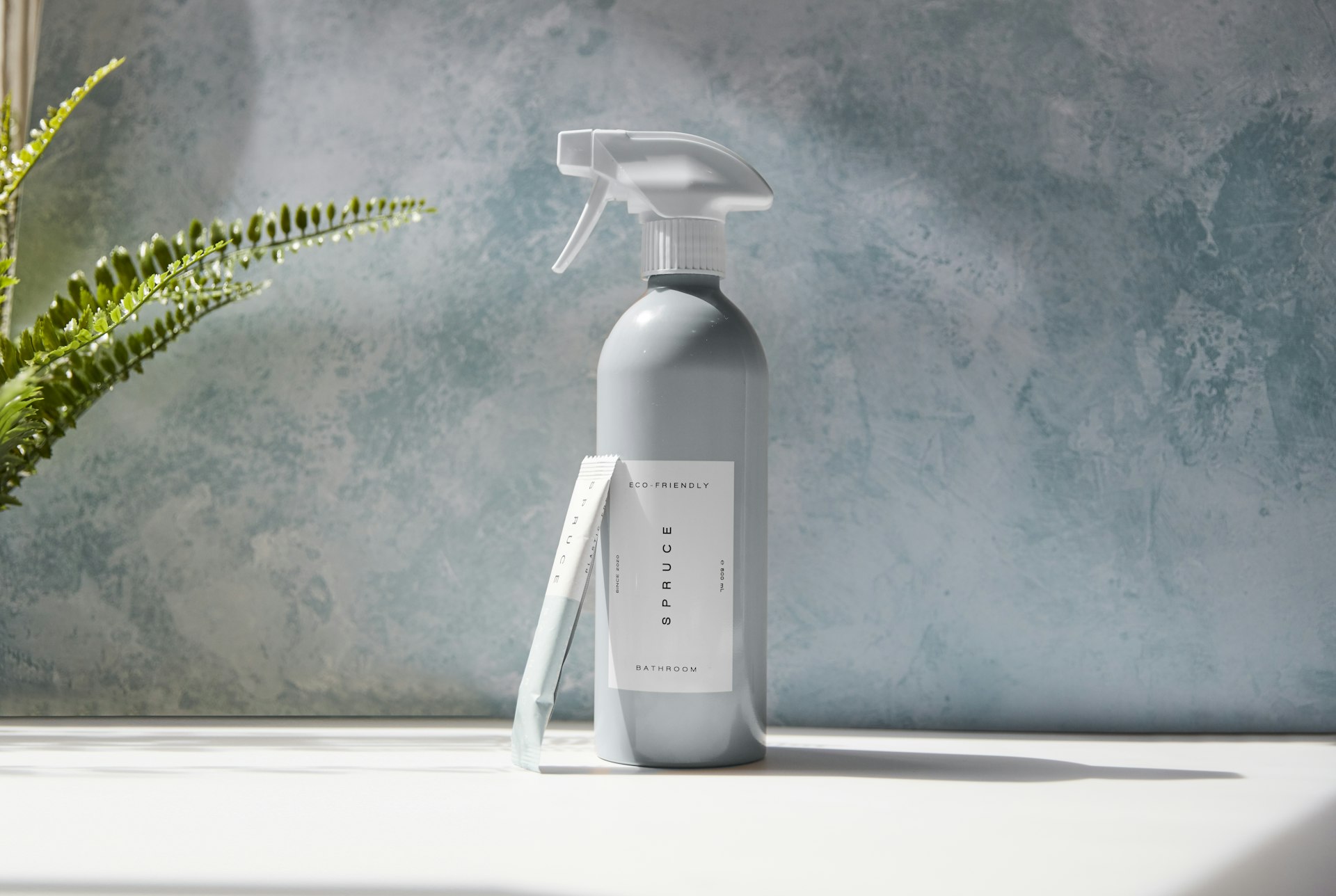 Refillable eco cleaning bottle